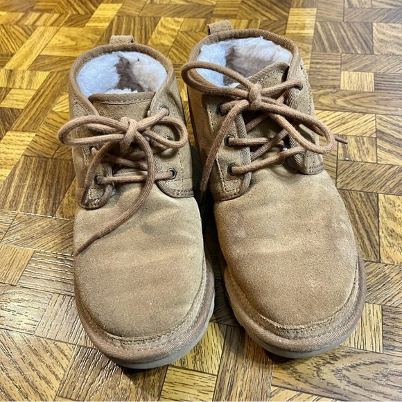 UGG Neumel Tie Up Fashion Boots Chestnut Women’s size 8 - Picture 2 of 11